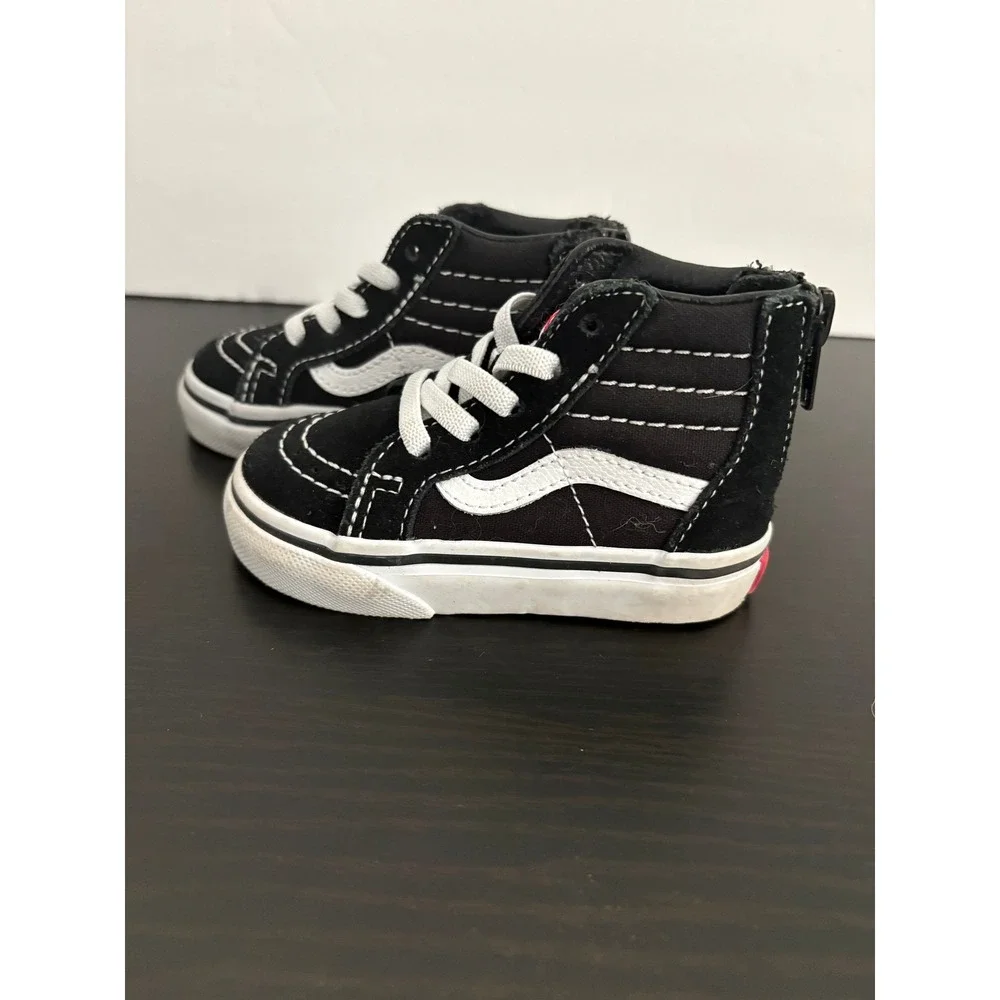 Vans Toddler Sk8-Hi Zip Sneaker Suede Canvas Size 4 Black White High Top Shoes